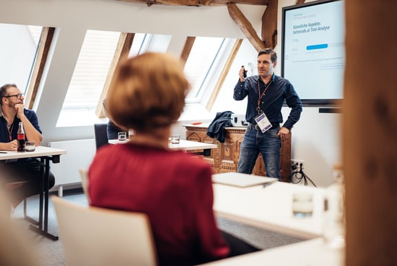 Stephan Valats hält Workshop zu Stellenanzeigen